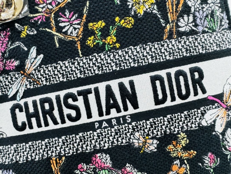 Dior Shopping Bags